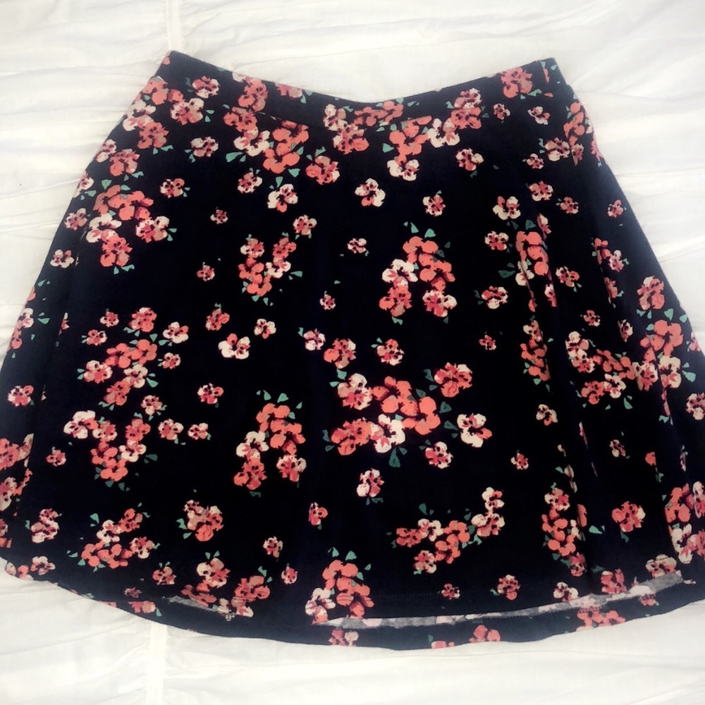 navy/coral skater style skirt. Size S